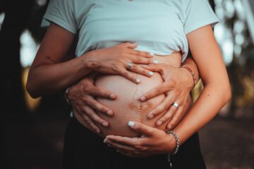 Jak zvládnout první sex po porodu? Dopřejte si prostor