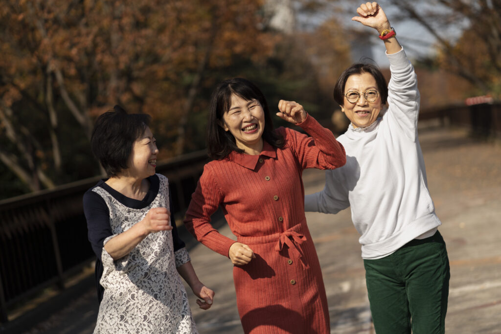 Co je japonská chůze? Stala se sice hitem internetu, ale neměli byste od ní očekávat zázraky