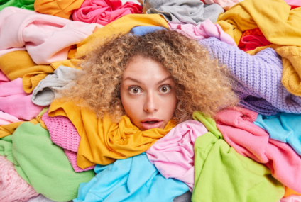 Proč některé oblečení nikdy nenosíme, ale nedokážeme ho vyhodit